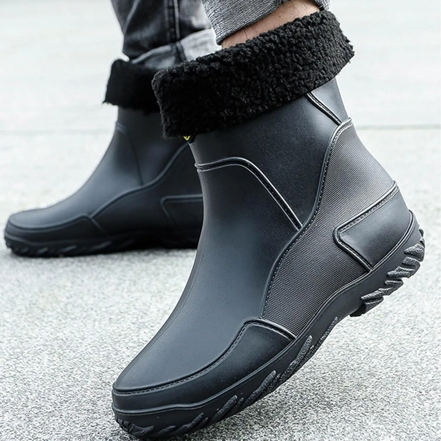 Men's rain boots, waterproof rain boots, mid-calf, fashionable outer water shoes, velvet for warmth, rubber shoes