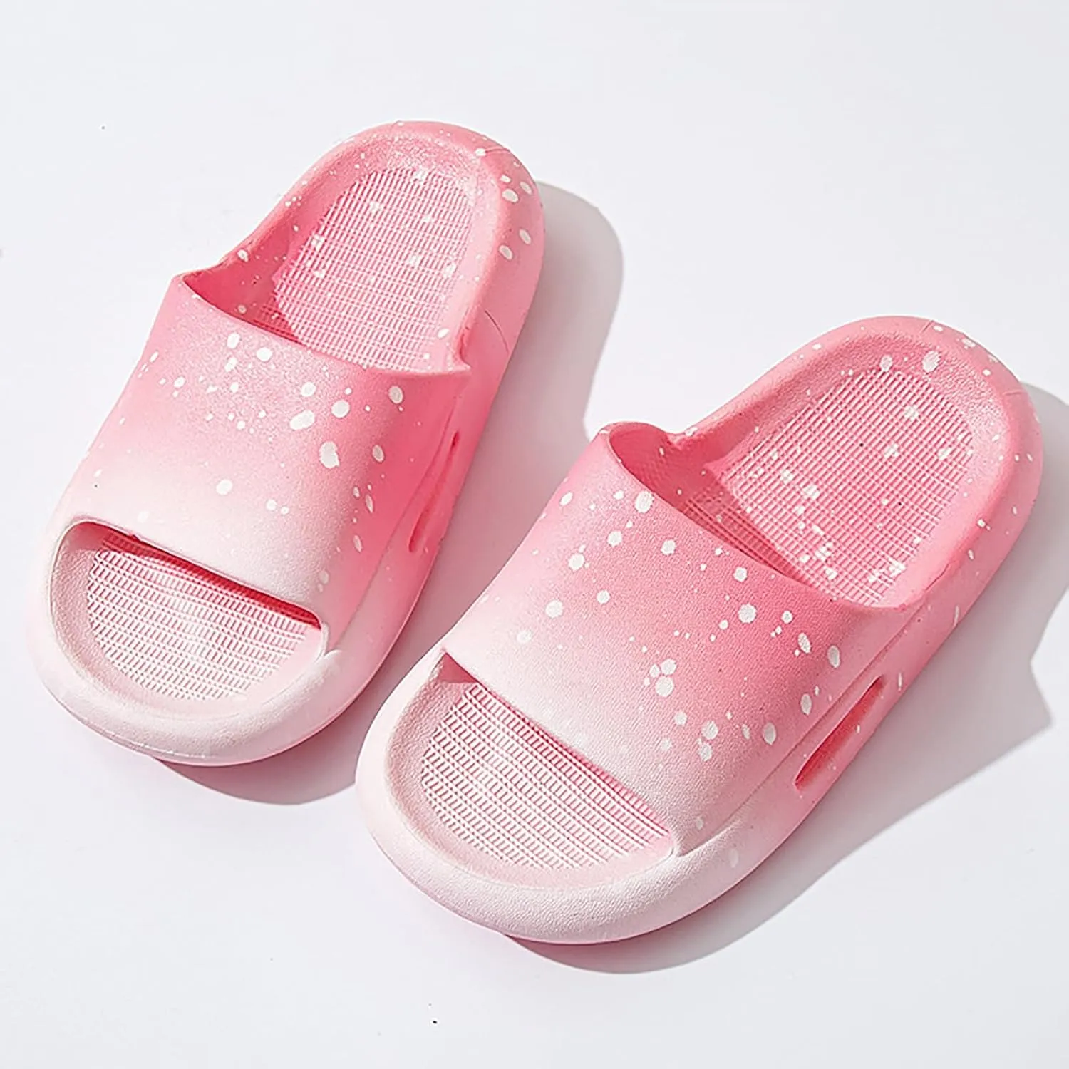 Slip on Slide Sandals Girls Slippers Are Comfortable And Soft And They Are Fashionable Gradient In Color