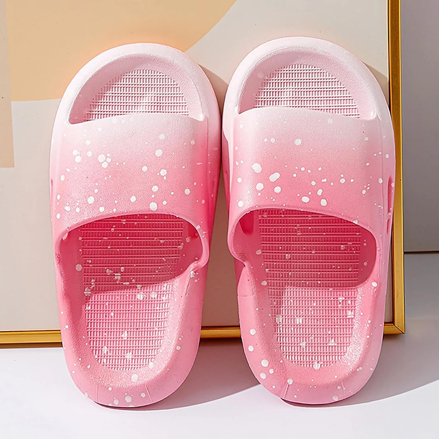Slip on Slide Sandals Girls Slippers Are Comfortable And Soft And They Are Fashionable Gradient In Color