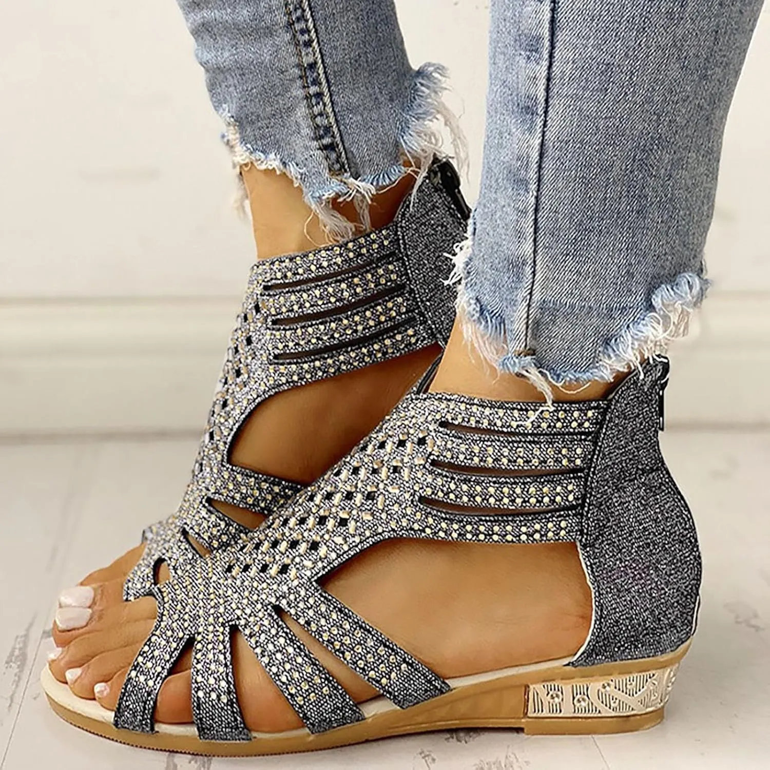Stylish Summer Women's Sandals Open Toe Flat Casual Design Perfect for Everyday Wear and Beach Trips