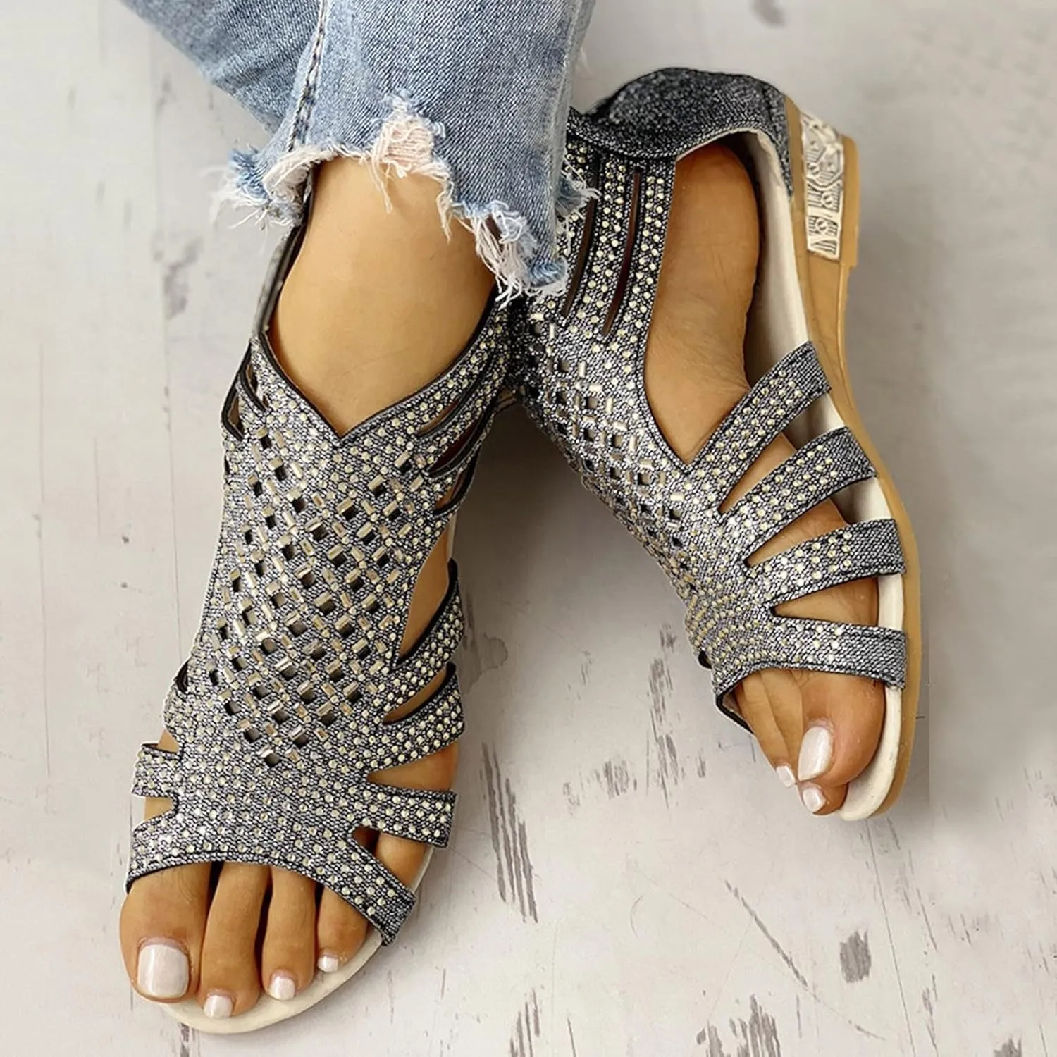 Stylish Summer Women's Sandals Open Toe Flat Casual Design Perfect for Everyday Wear and Beach Trips