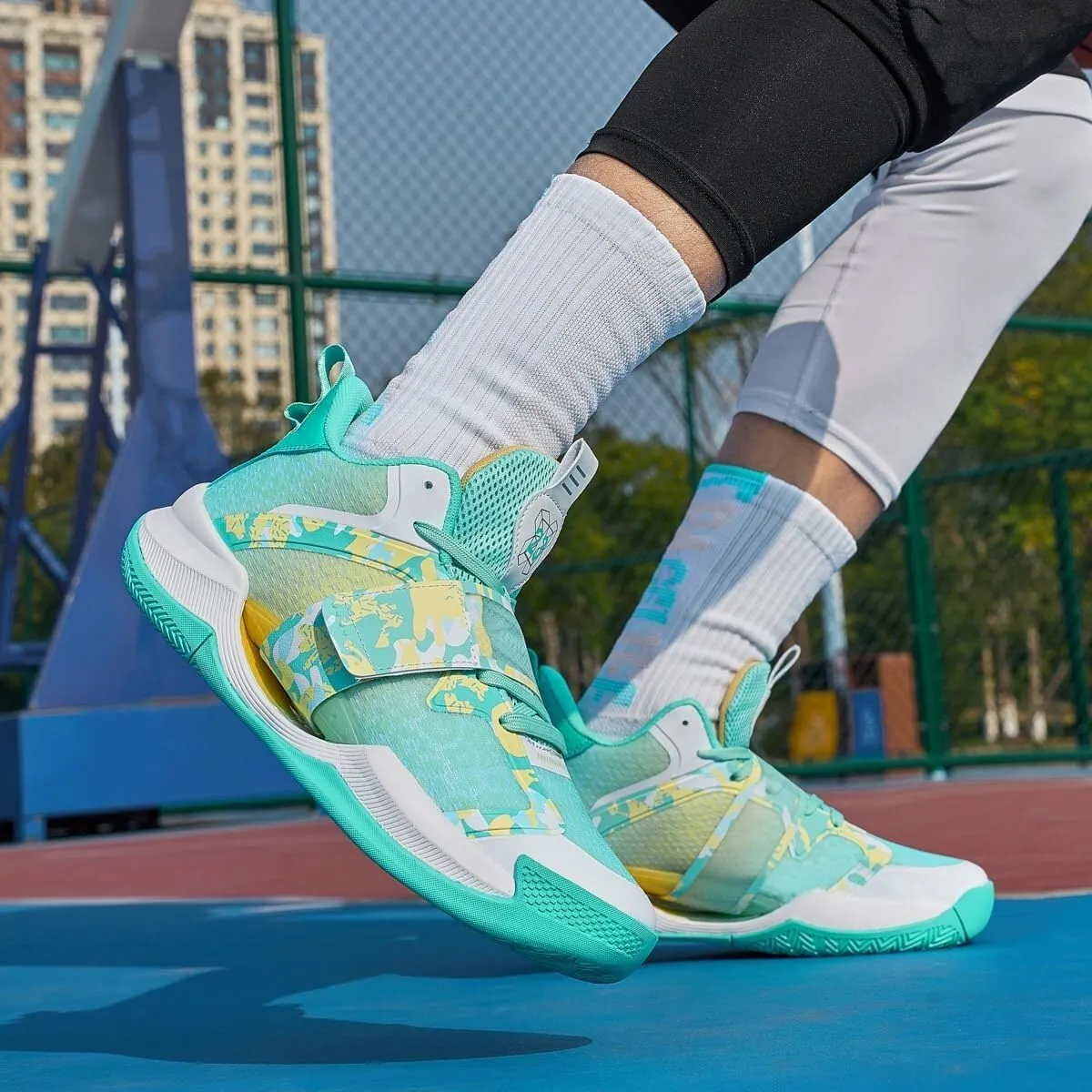 Unisex Basketball Shoes are Breathable Anti Slip Shock-Absorbing Comfortable Fashionable Lace Up Training Boots(Green,6)